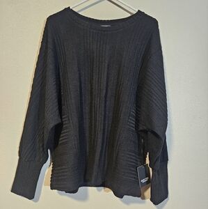 NWT Vera Wang Dolman Top